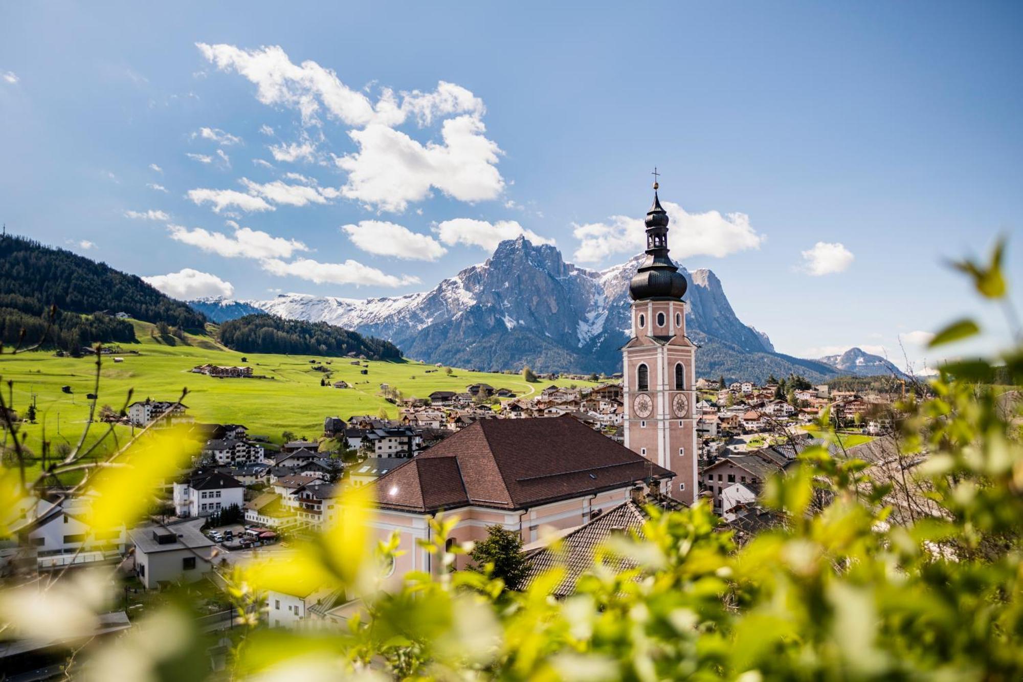 Hotel Castel Oswald Von Wolkenstein Castelrotto Luaran gambar